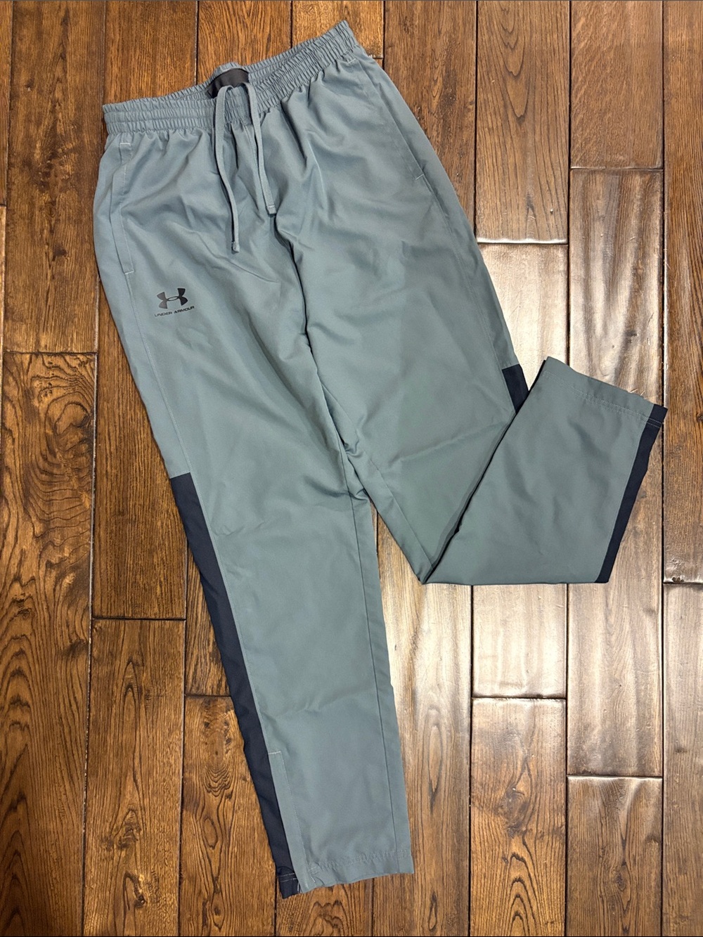 Under Armour Men's Gray Track Pants (Lined) with Black Panels